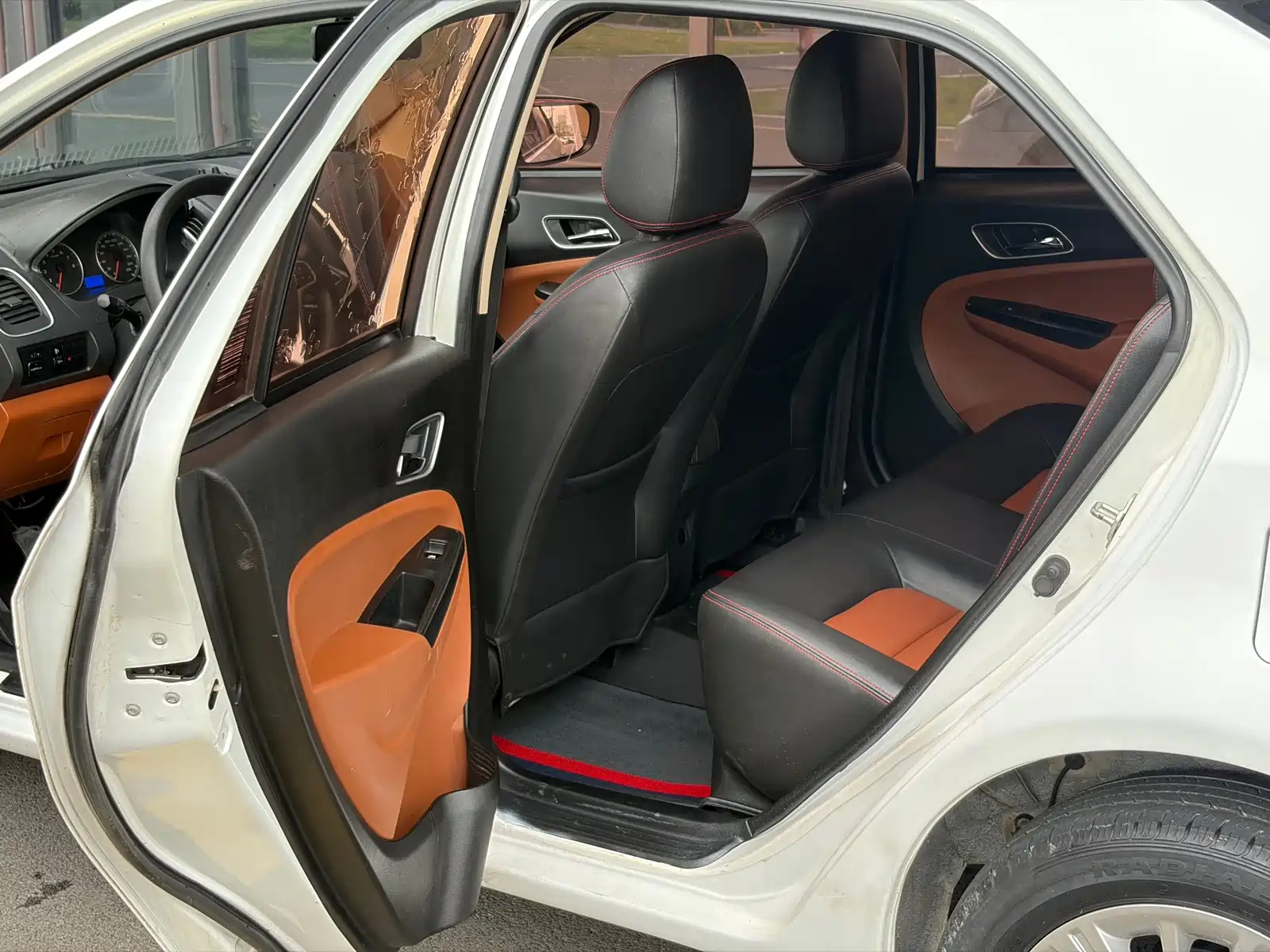 Фото 8 - Geely King Kong
