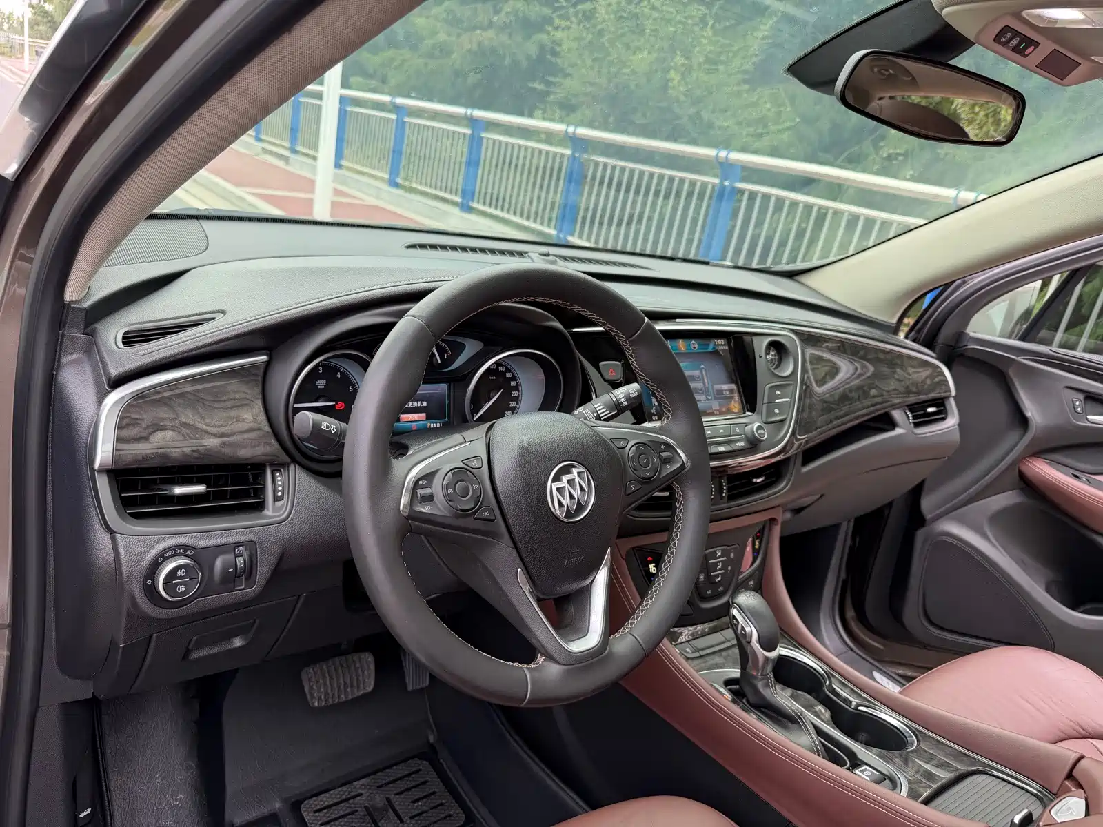Фото 13 - Buick Envision Plus