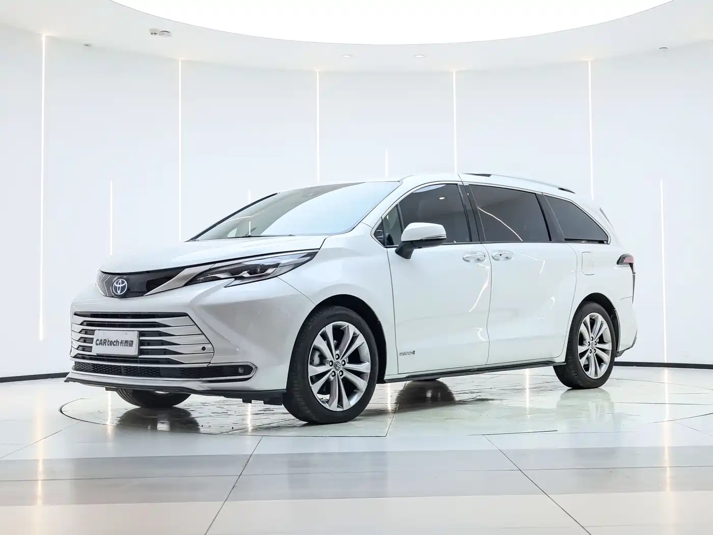 Toyota Sienna 2023 2.5L Hybrid Premium Edition