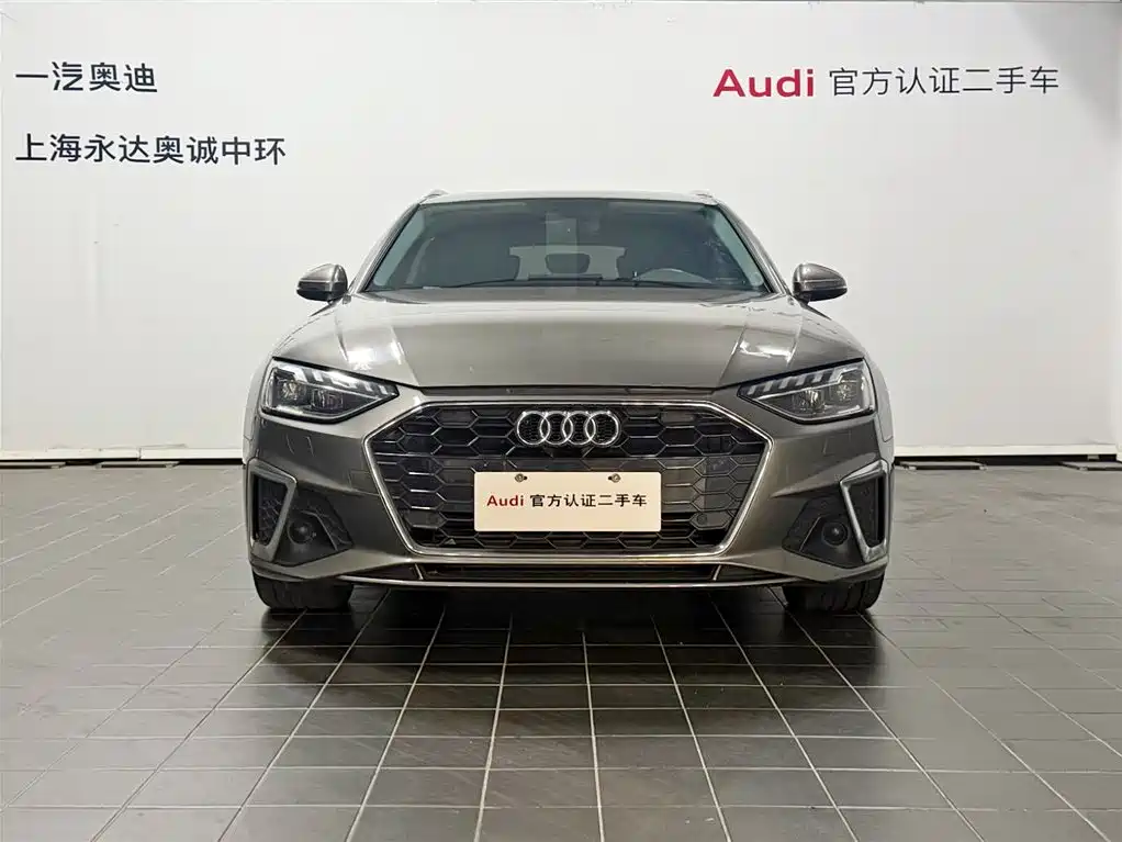 Фото 2 - Audi A4 (Import)