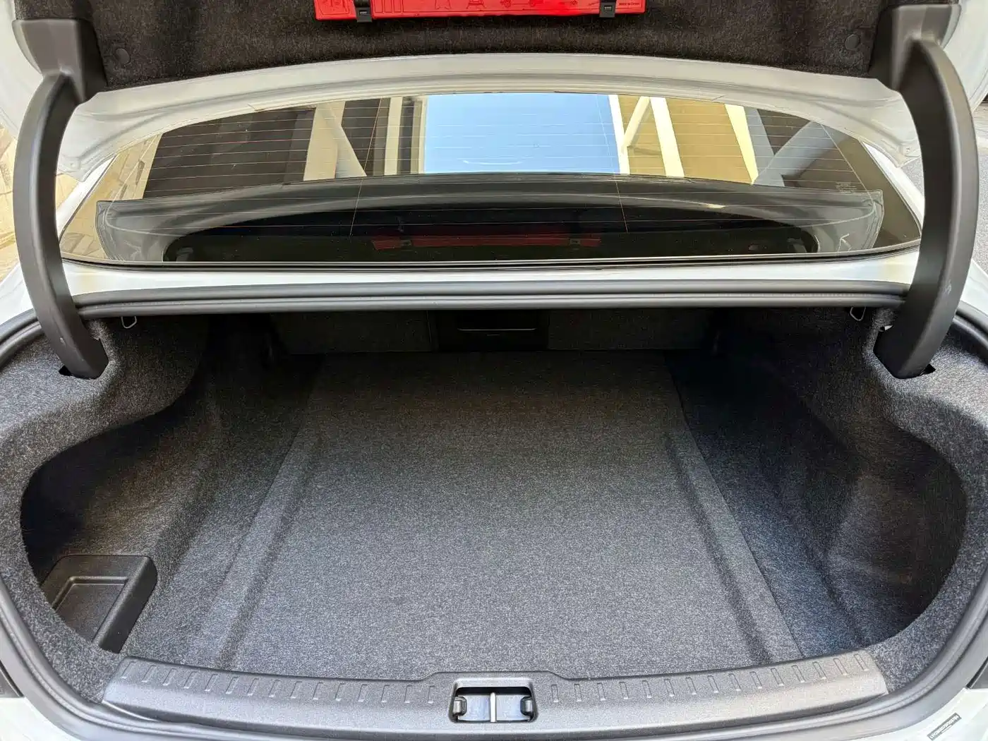 Volvo S60 2024 2025 B4 Smart Luxury Edition