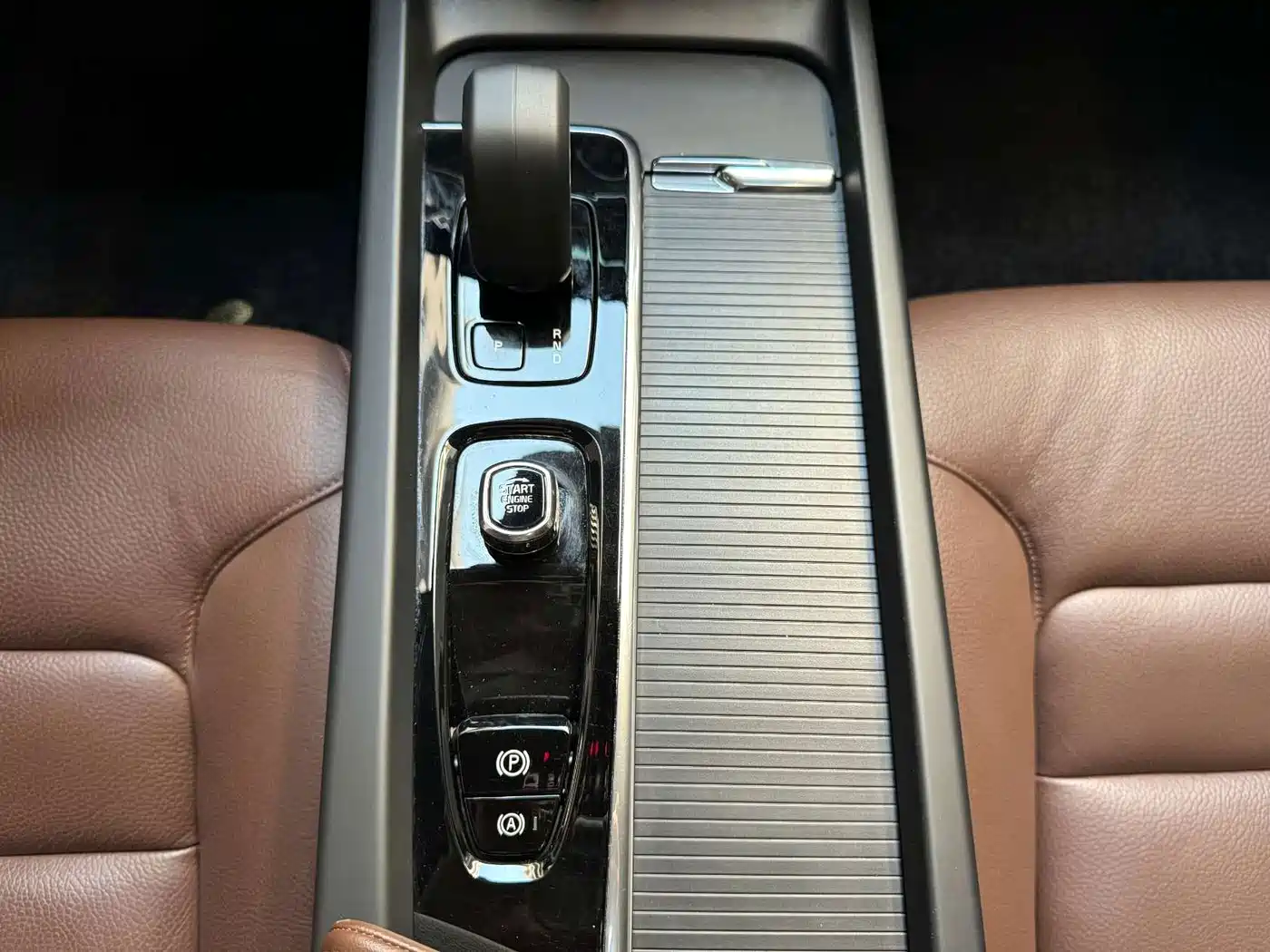 Volvo S60 2024 2025 B4 Smart Luxury Edition