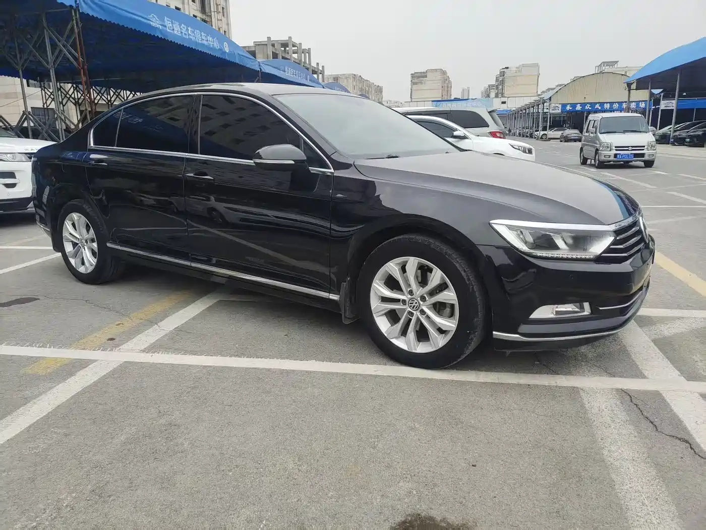 Volkswagen Magotan 2019 330TSI DSG Luxury Class China VI фото 3