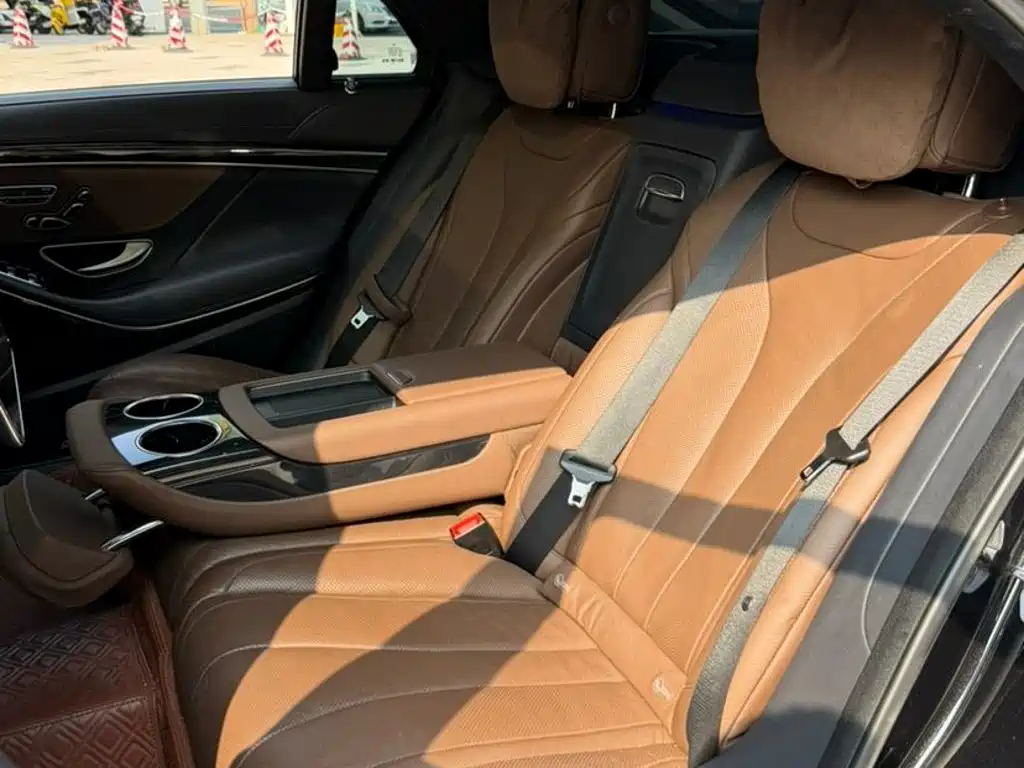Фото 7 - Mercedes-Benz S-Class