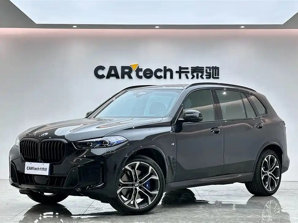 BMW X5 2023 xDrive 40Li Premium M Sport Black Night Package