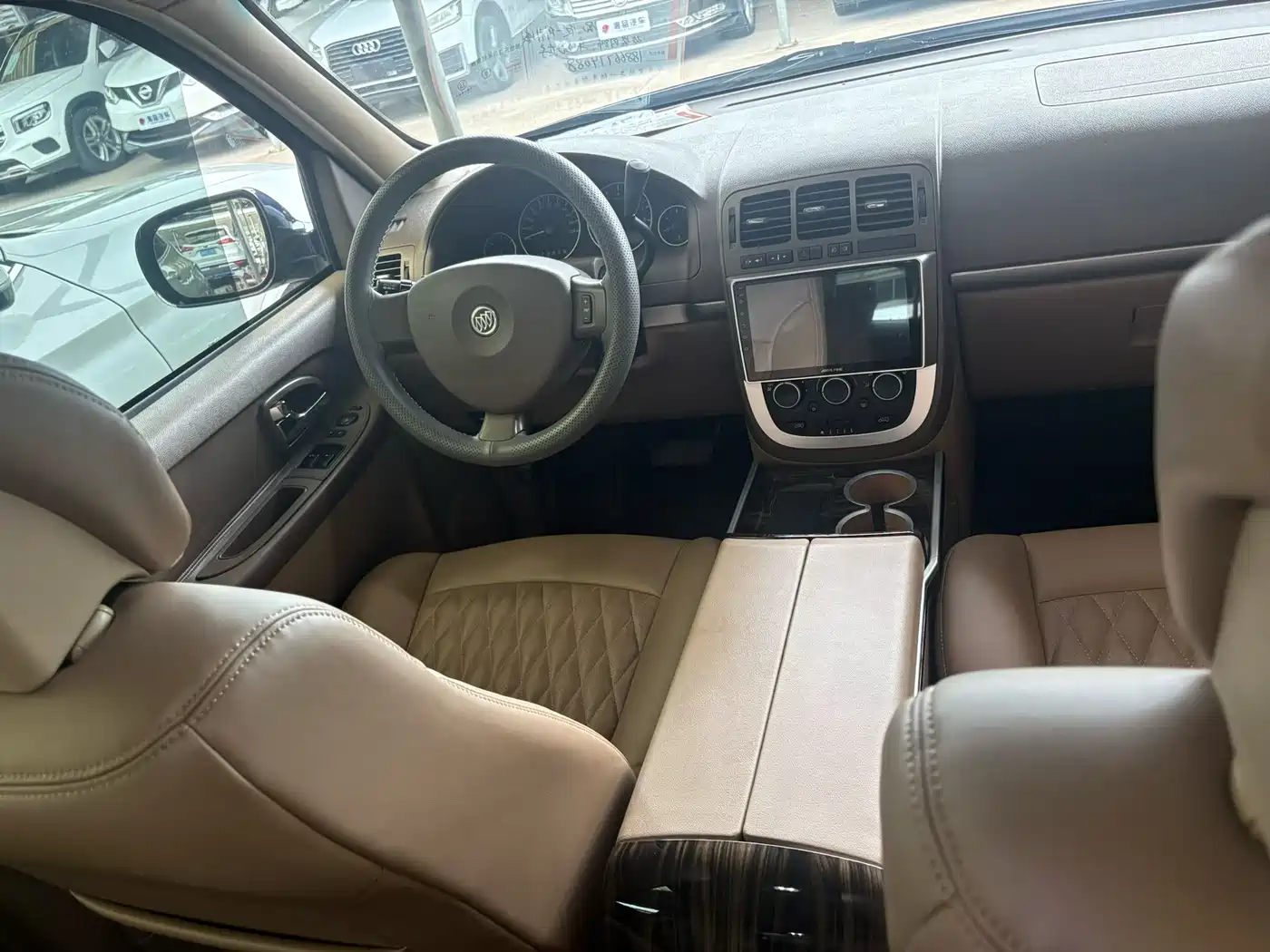 Фото 6 - Buick GL8