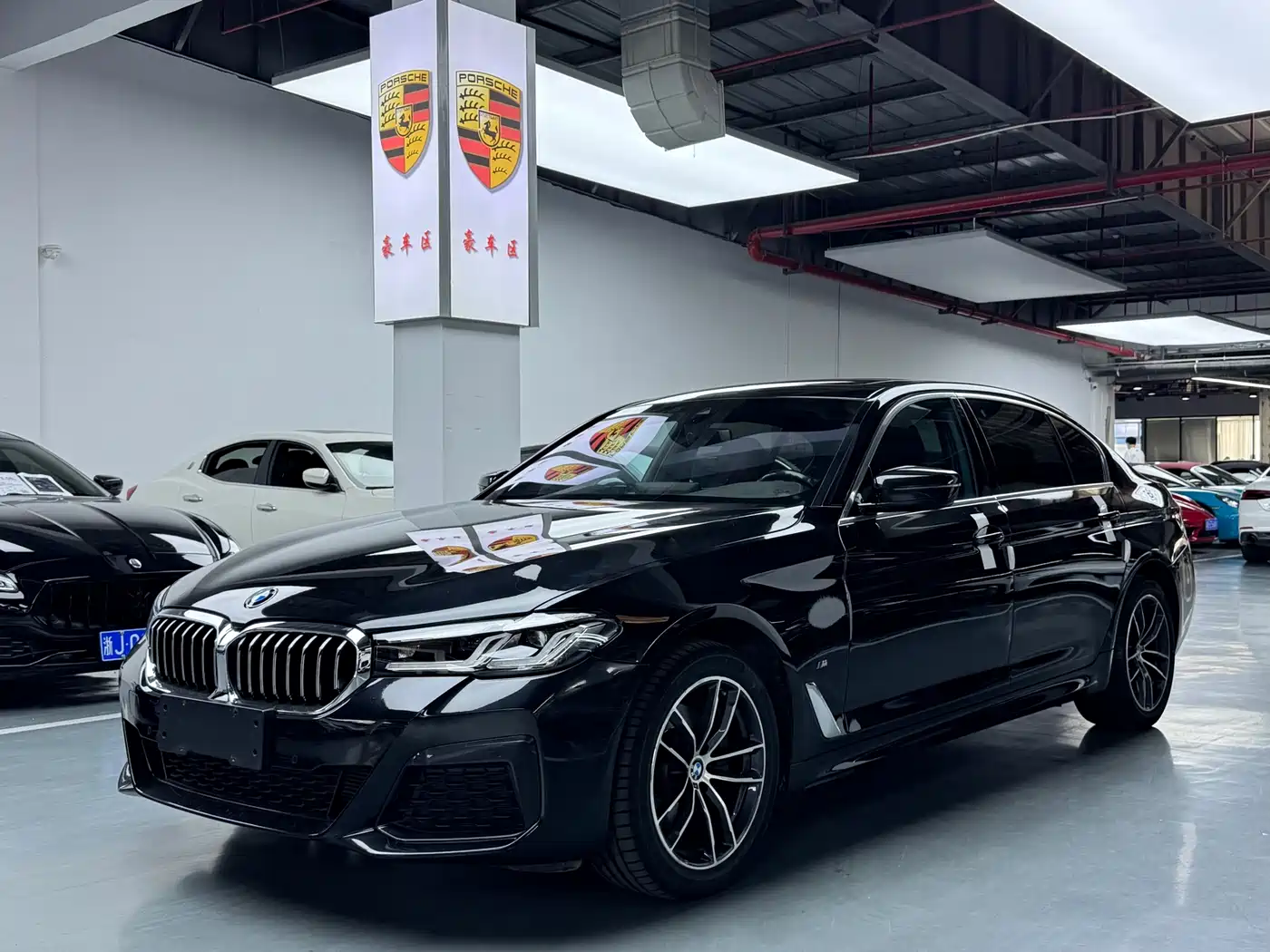 BMW 5 Series 2021 525Li M Sport Package