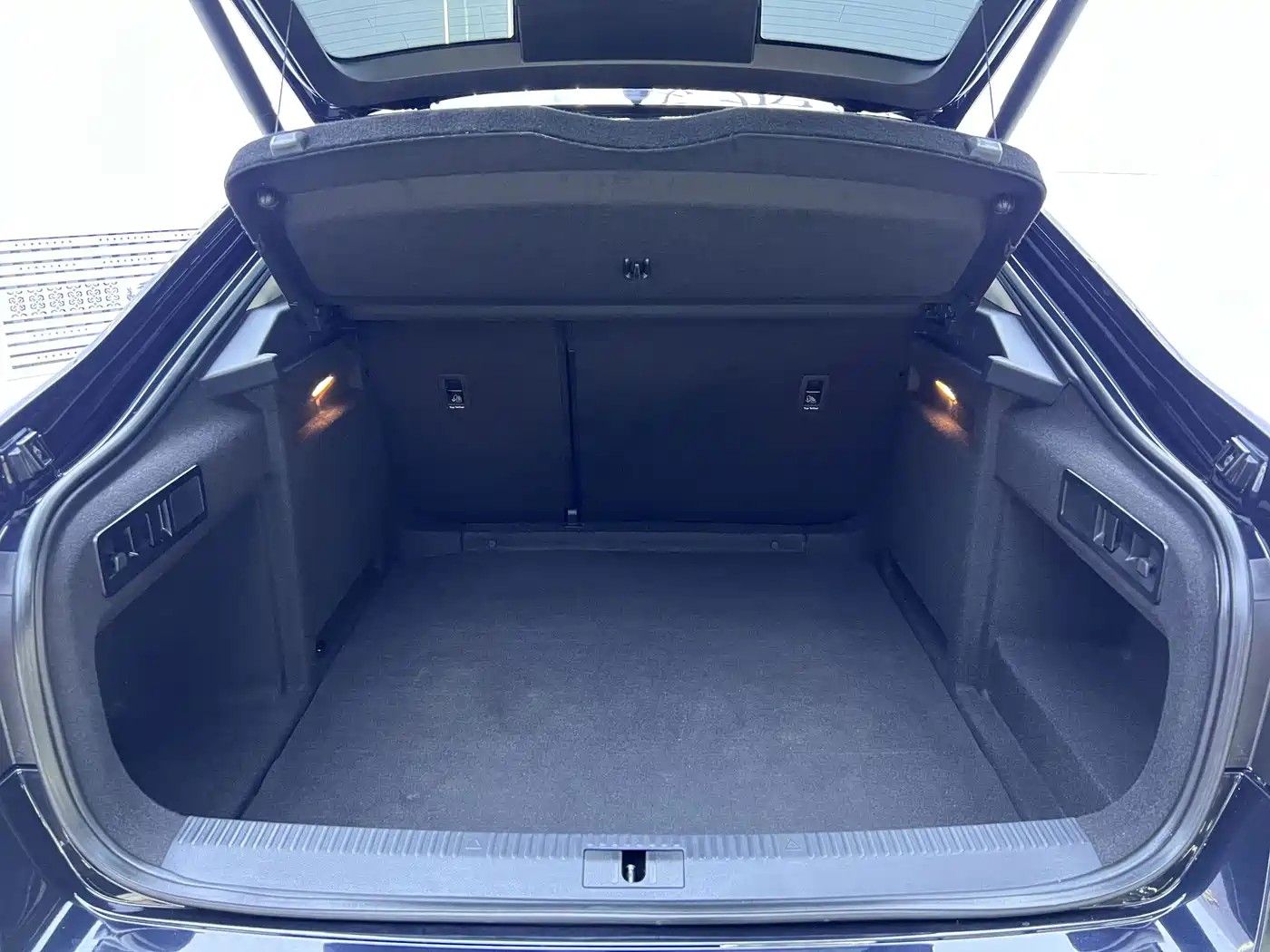 Škoda Superb 2024 2023 Facelift TSI280 DSG Premium Edition