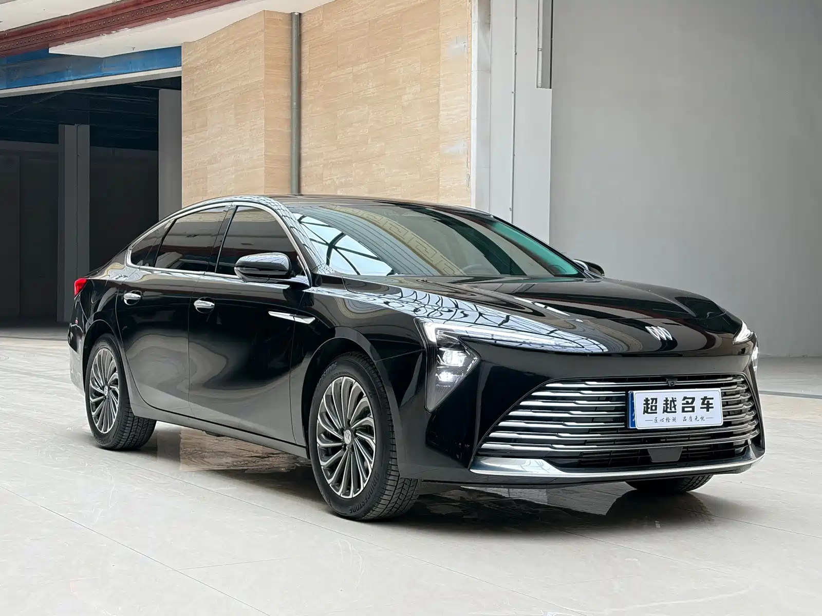 Photo 3 - Buick LaCrosse