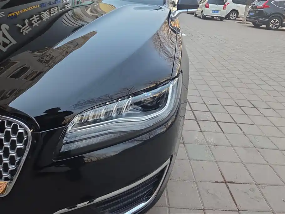 LINCOLN MKZ
