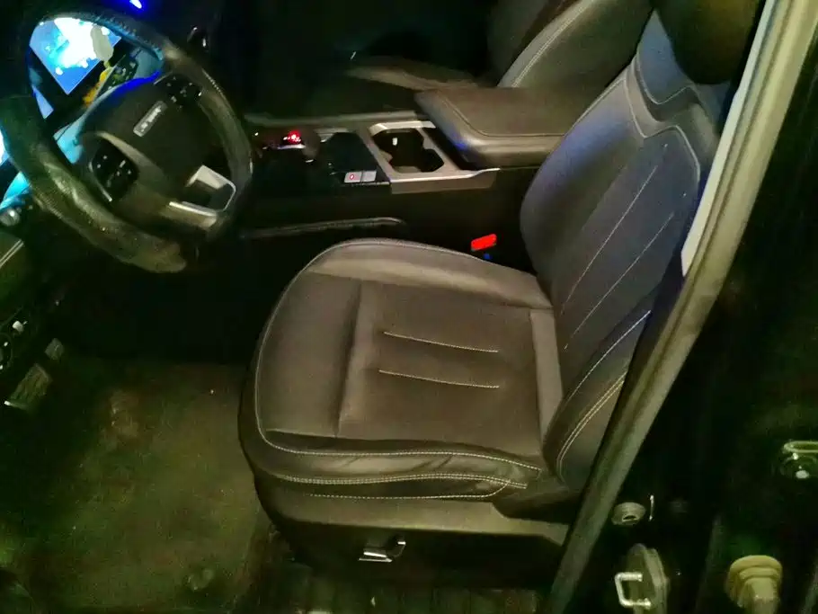 Jetour X90 2022 2022 Zilong 2.0T DCT Tiger Might Edition 6-Seater