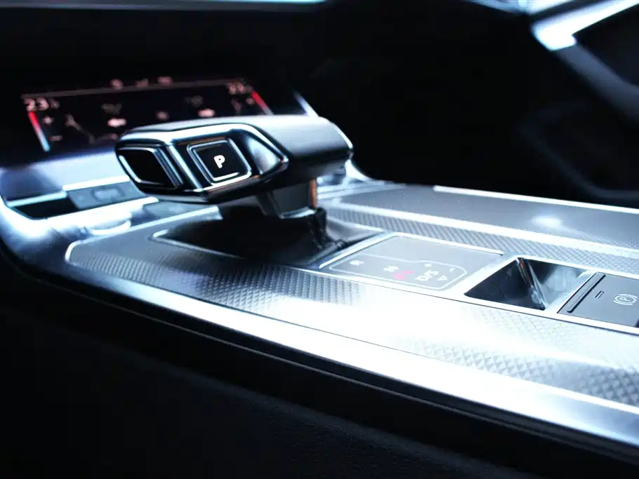 Audi A6L 2019 40 TFSI Luxury Dynamic фото 10