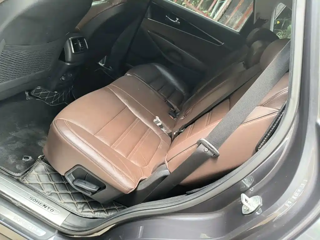 Kia Sorento 2016 2015 Sorento L 2.4L Gasoline 4WD Elite 7-seater China IV
