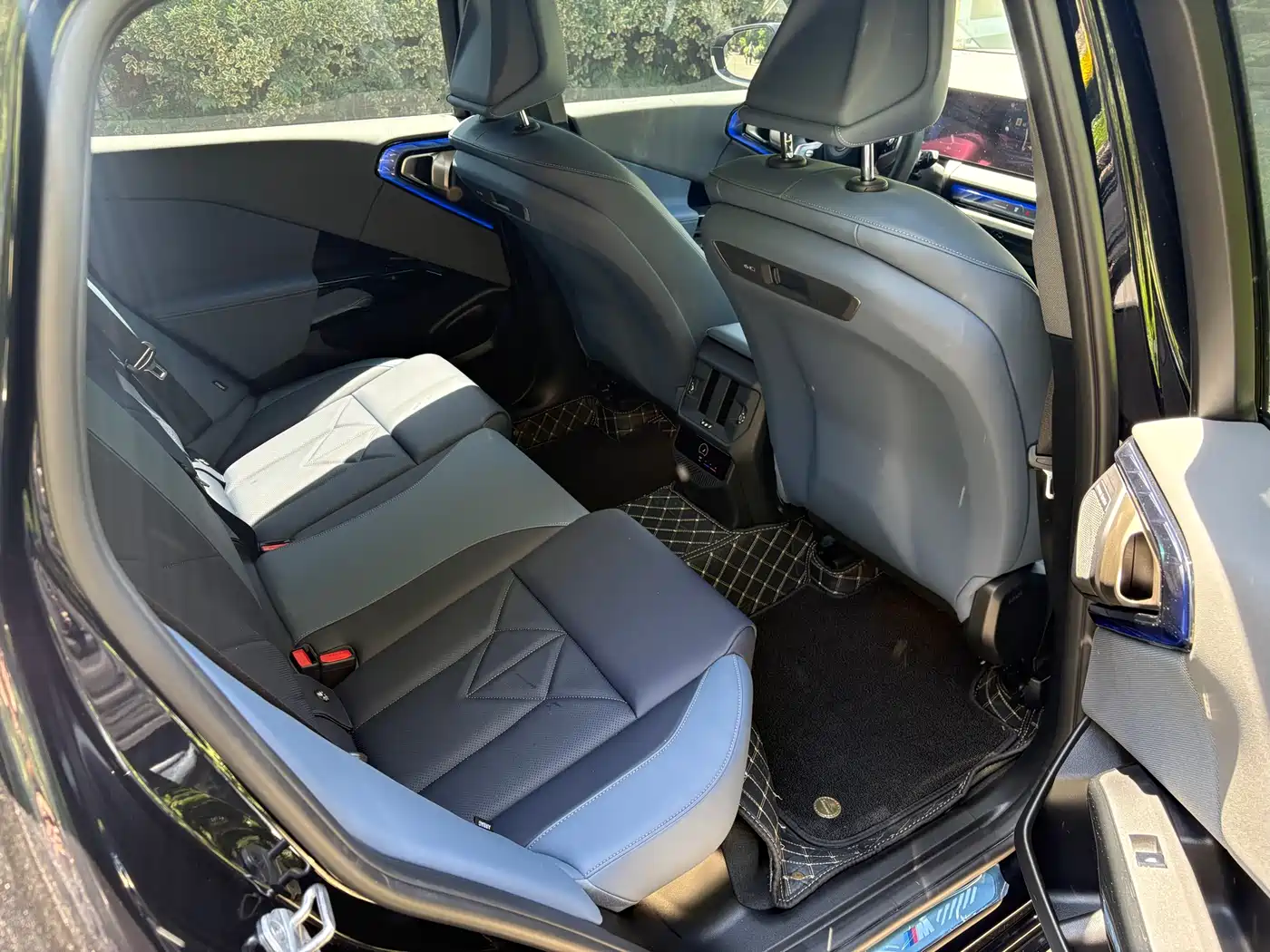 BMW X3 2025 xDrive30L Leading M Sport Package фото 10