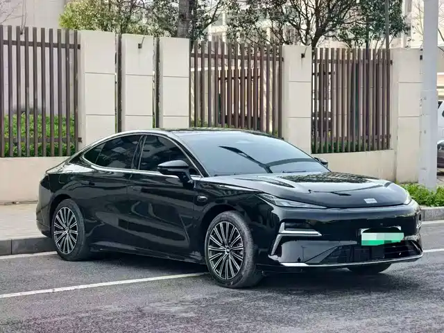  Geely Galaxy Galaxy Xingyao 8 2025 130km EM-P Explorer Edition