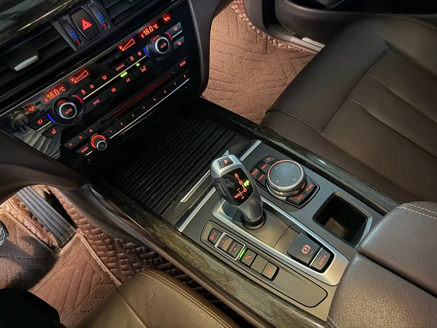 BMW X5 (Import) 2014 xDrive35i Leading фото 9