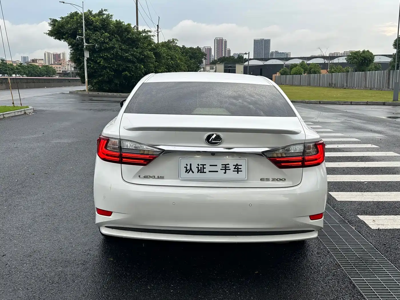 Фото 5 - Lexus ES