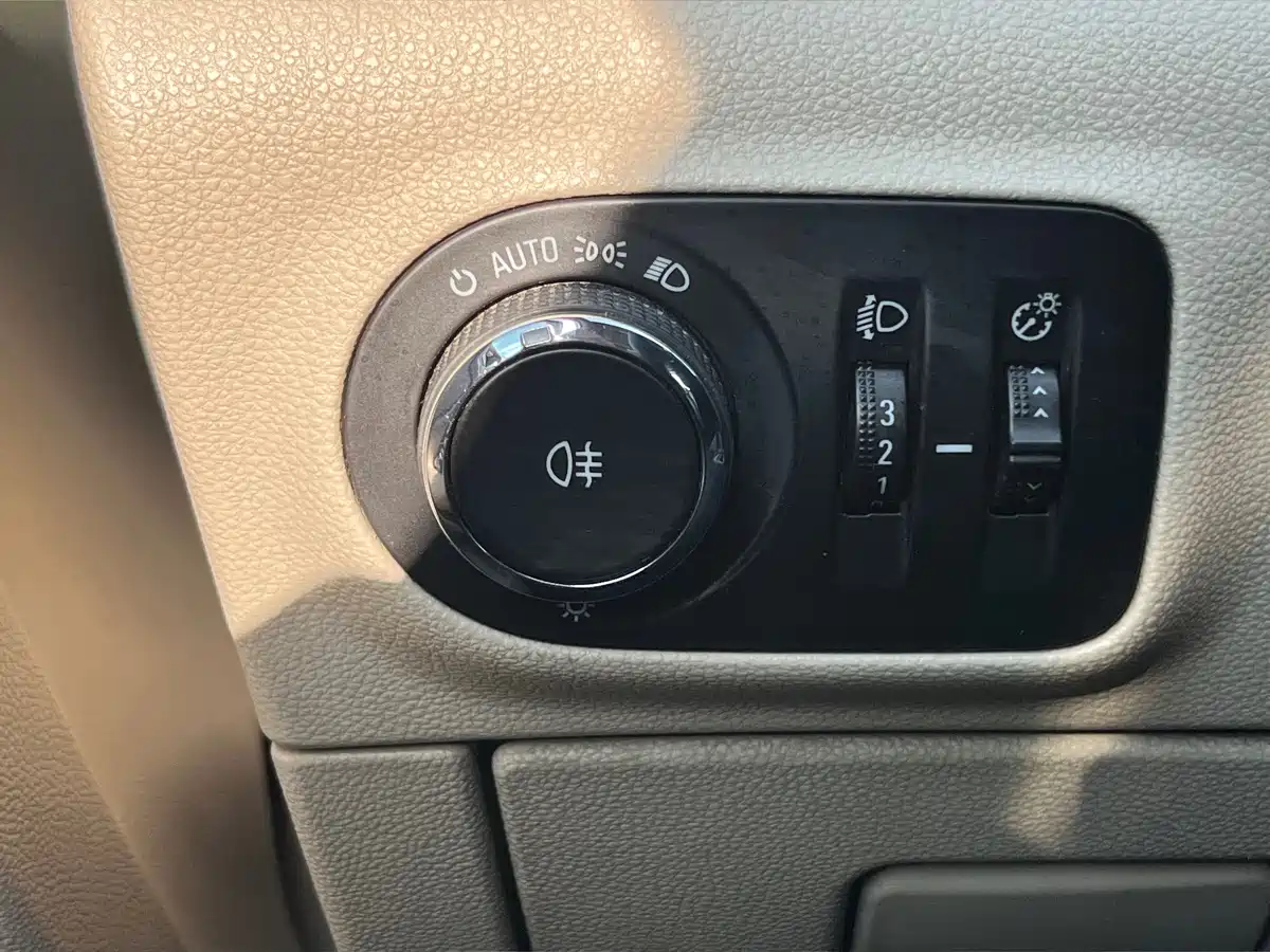 Buick Verano 2015 Sedan 15S Automatic Leading фото 8