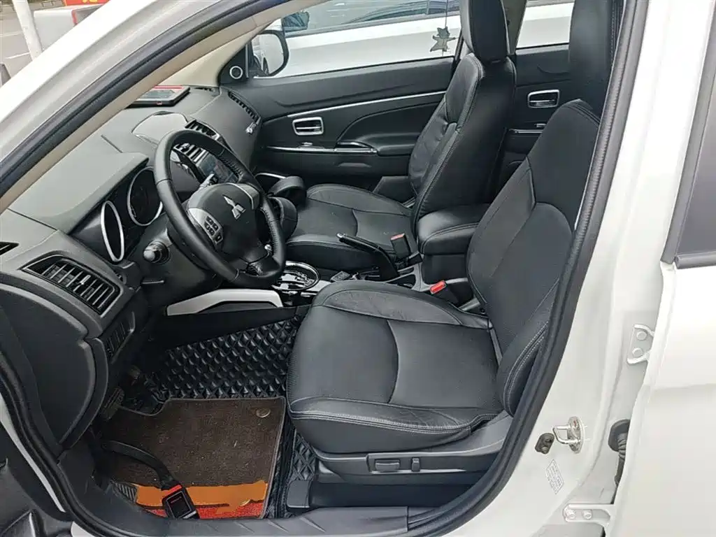 Mitsubishi ASX 2018 2.0L CVT 2WD Premium фото 15