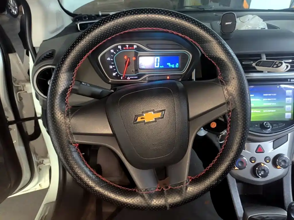 Chevrolet Aveo 2015 2014 Sedan 1.4SL MT Comfort Edition