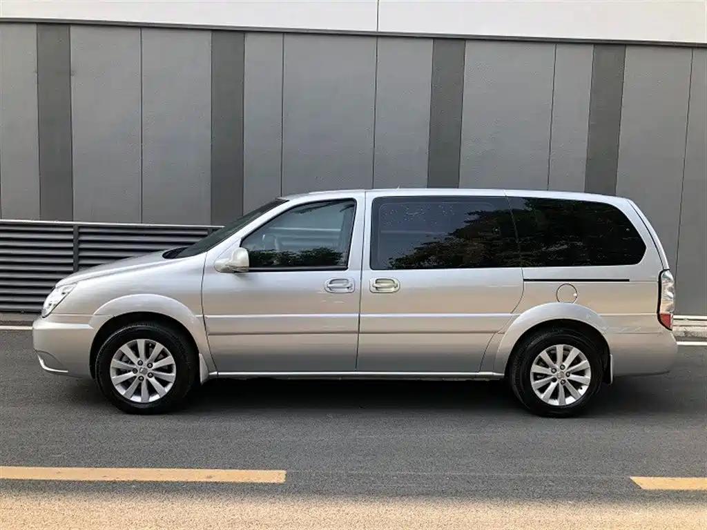 Buick GL8 2013 2.4L Classic фото 12