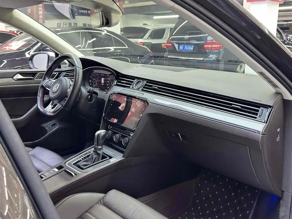 Volkswagen Weilan 2017 380TSI 4WD Explorer Edition фото 13