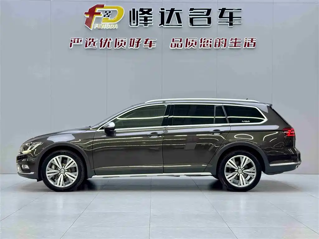 Volkswagen Weilan 2017 380TSI 4WD Explorer Edition фото 3