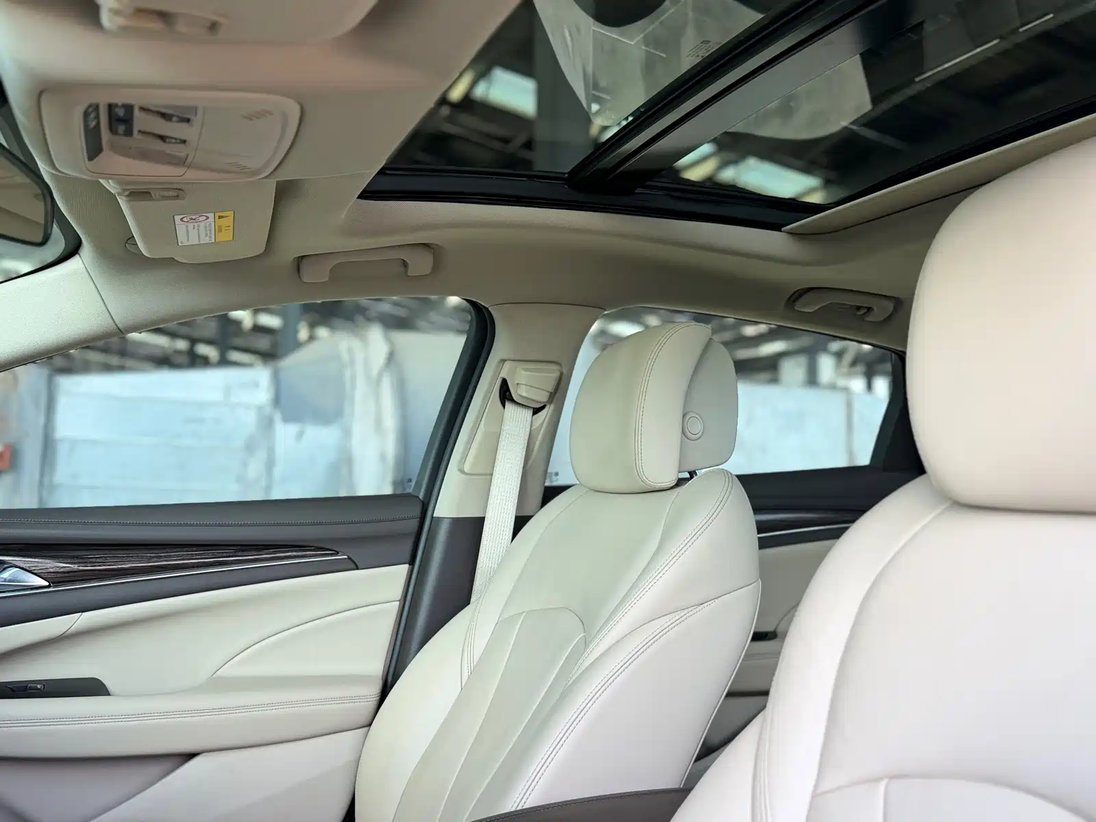 Photo 8 - Buick LaCrosse