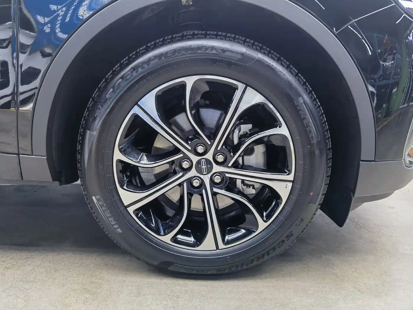 LINCOLN NAVIGATOR