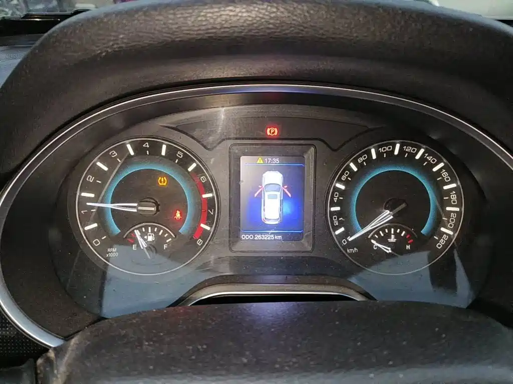 Фото 15 - Haval H2