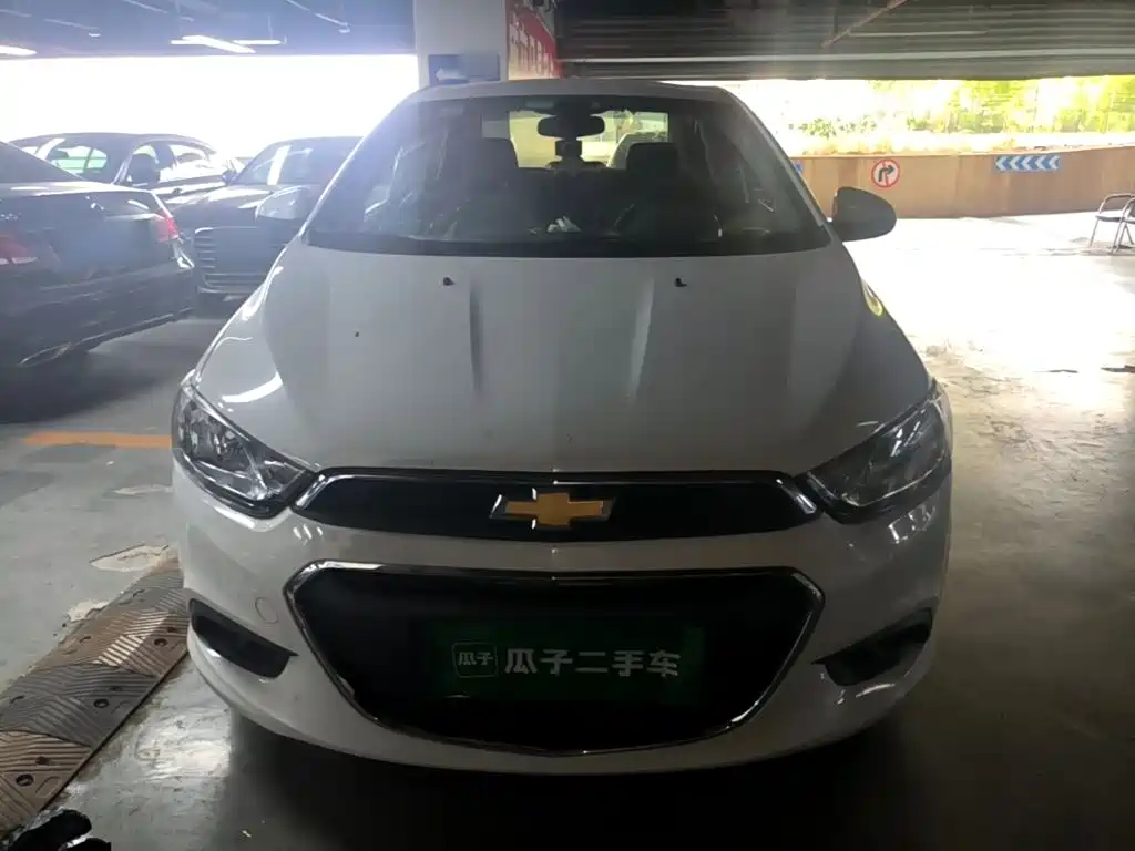 Chevrolet Aveo 2015 2014 Sedan 1.4SL MT Comfort Edition