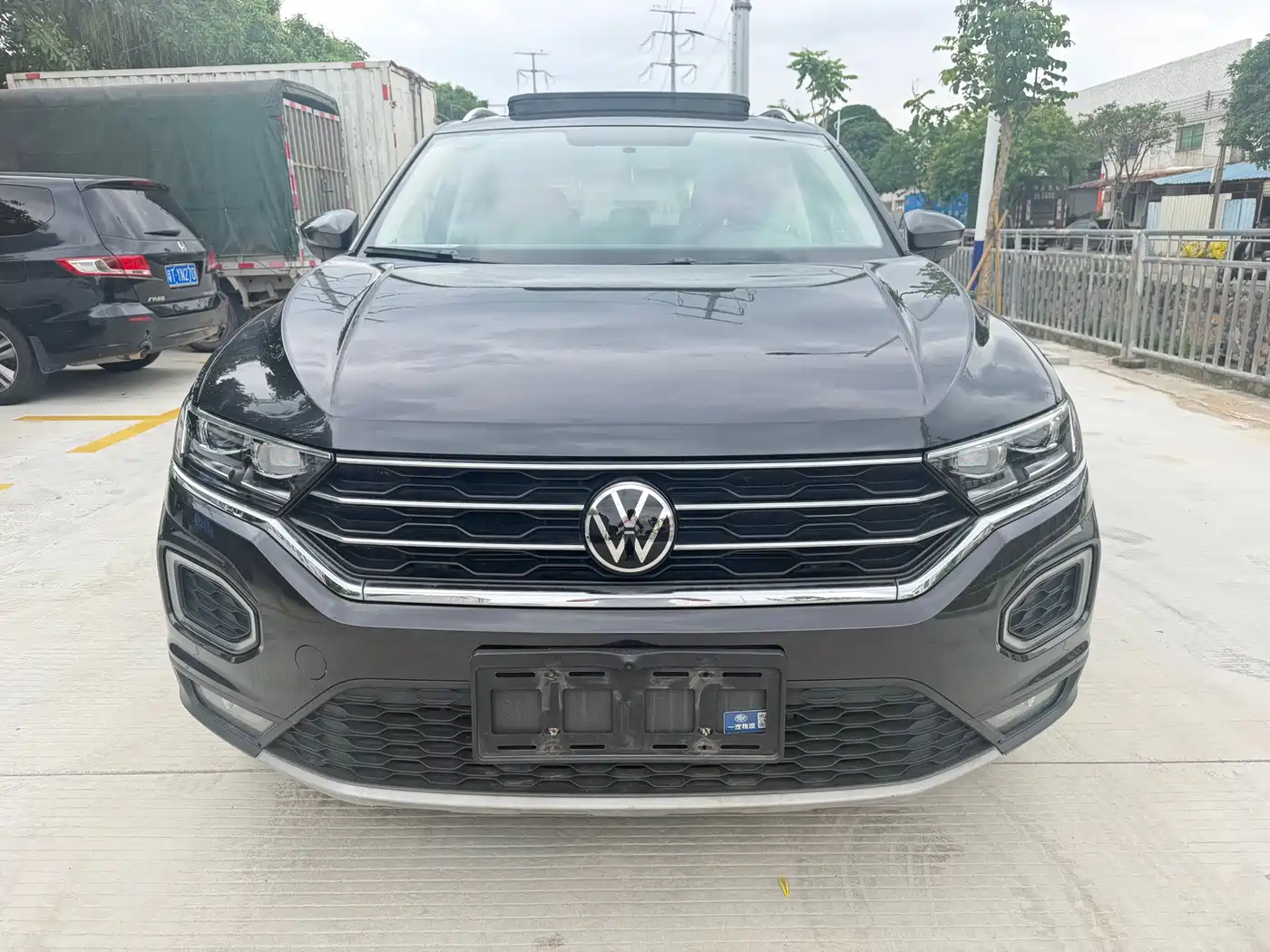 VOLKSWAGEN T-ROC EXPLORING SONGS