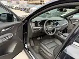 Photo 7 - Cadillac XT4