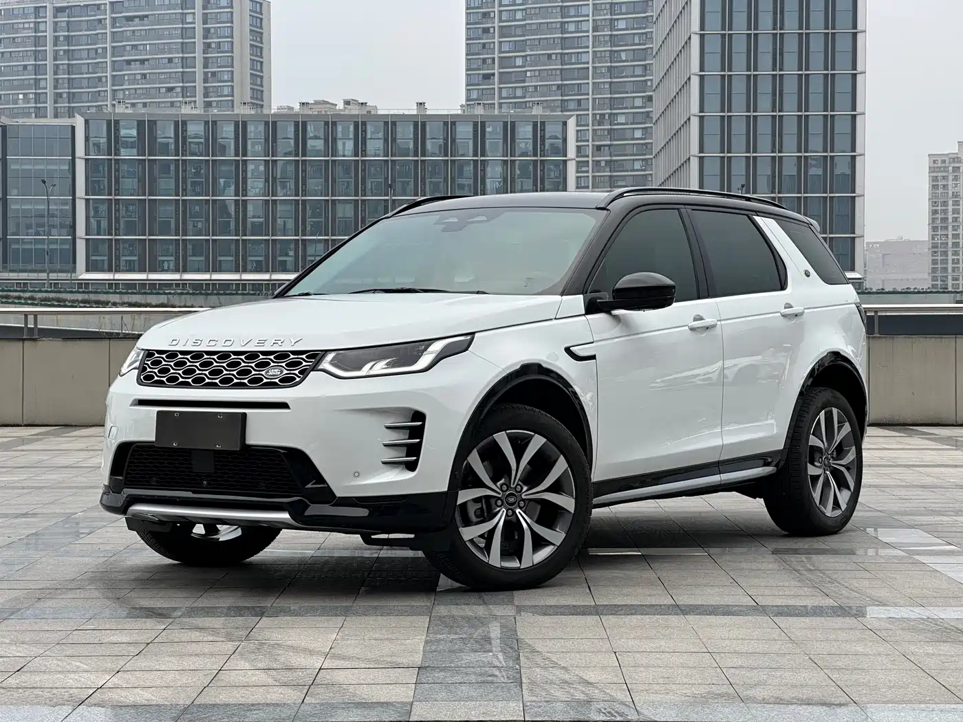 Land Rover Discovery Sport 2024 Luxury Custom Edition