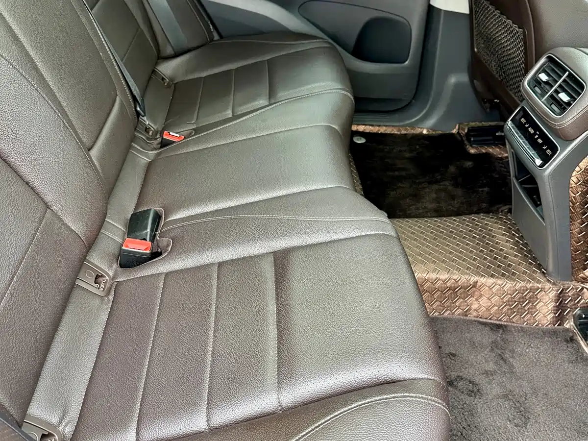 Mercedes-Benz GLE 2020 Facelift GLE 450 4MATIC Luxury фото 47