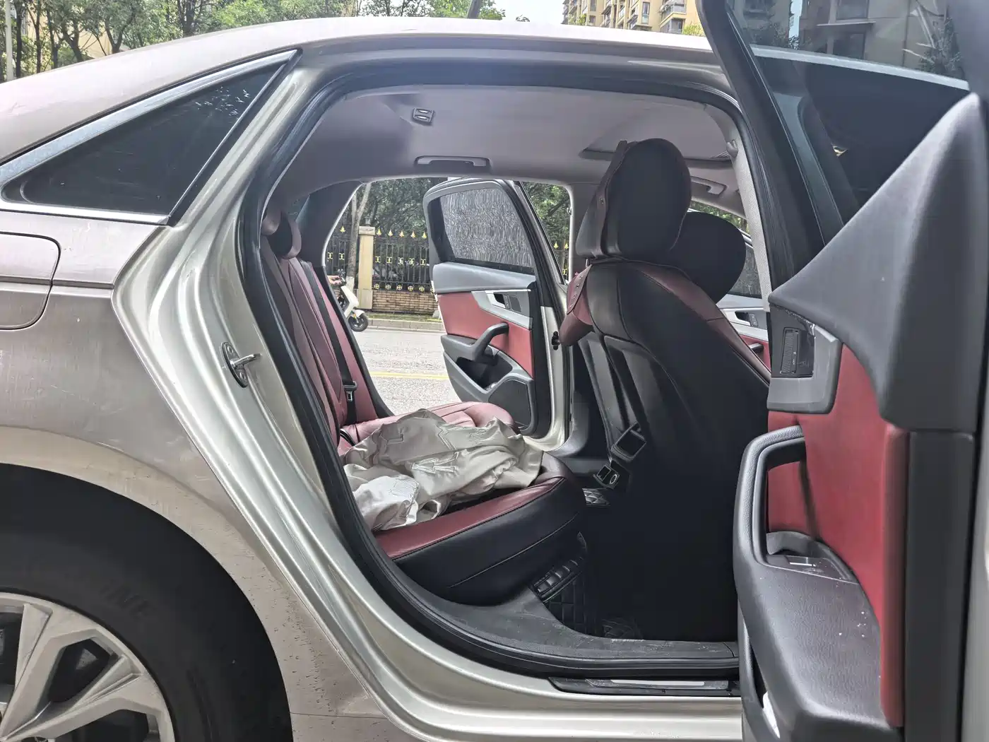 Фото 17 - Audi A4L