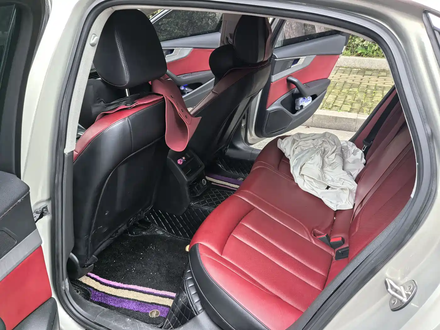 Фото 25 - Audi A4L
