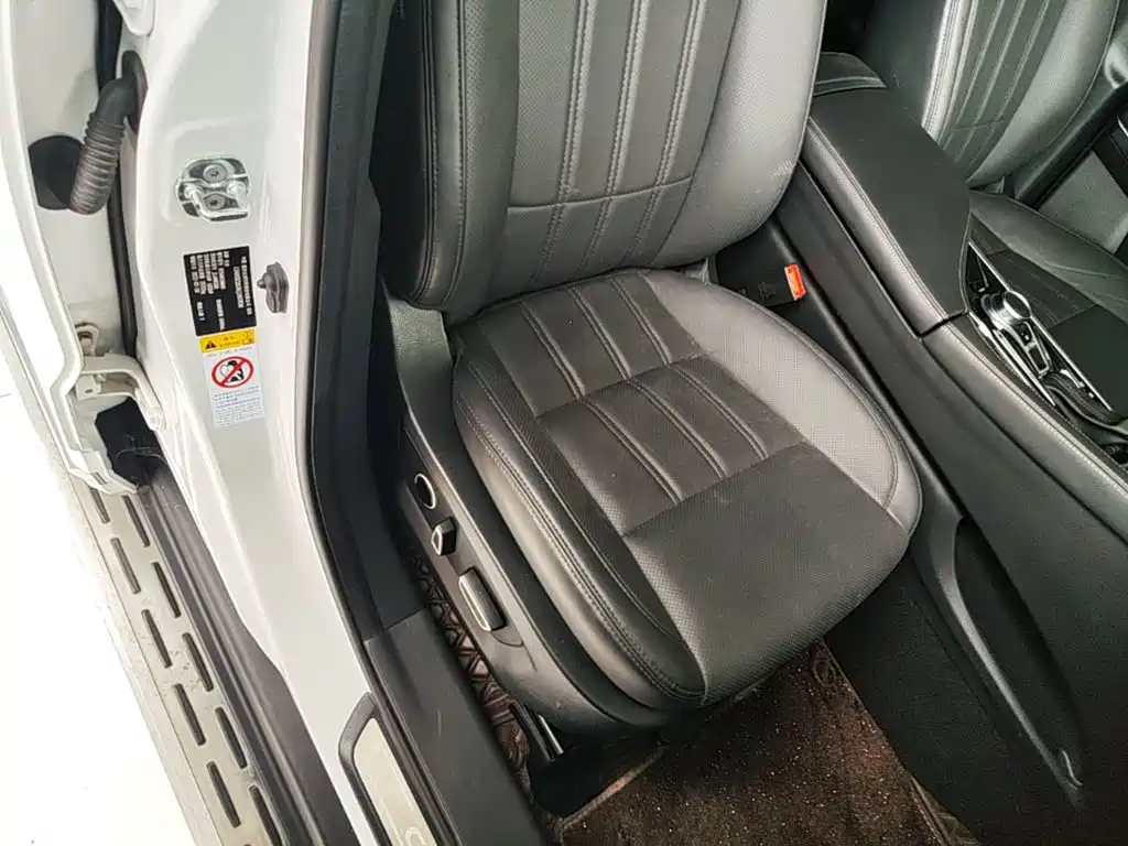 Photo 25 - Changan CS95