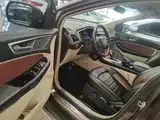 Фото 16 - Ford Edge