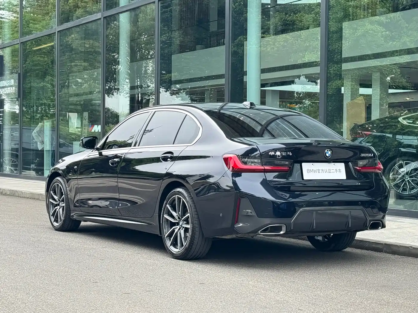 BMW 3 Series 2024 325Li M Sport Package фото 7