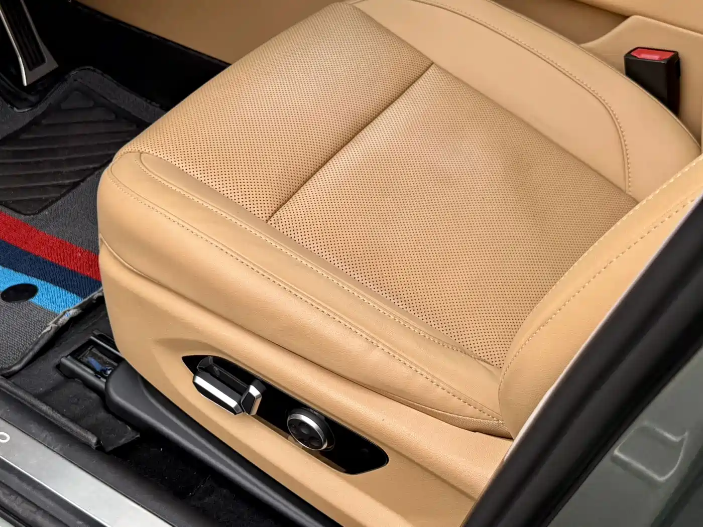 Aito AITO M5 2022 2022 Extended Range AWD Ultimate Edition