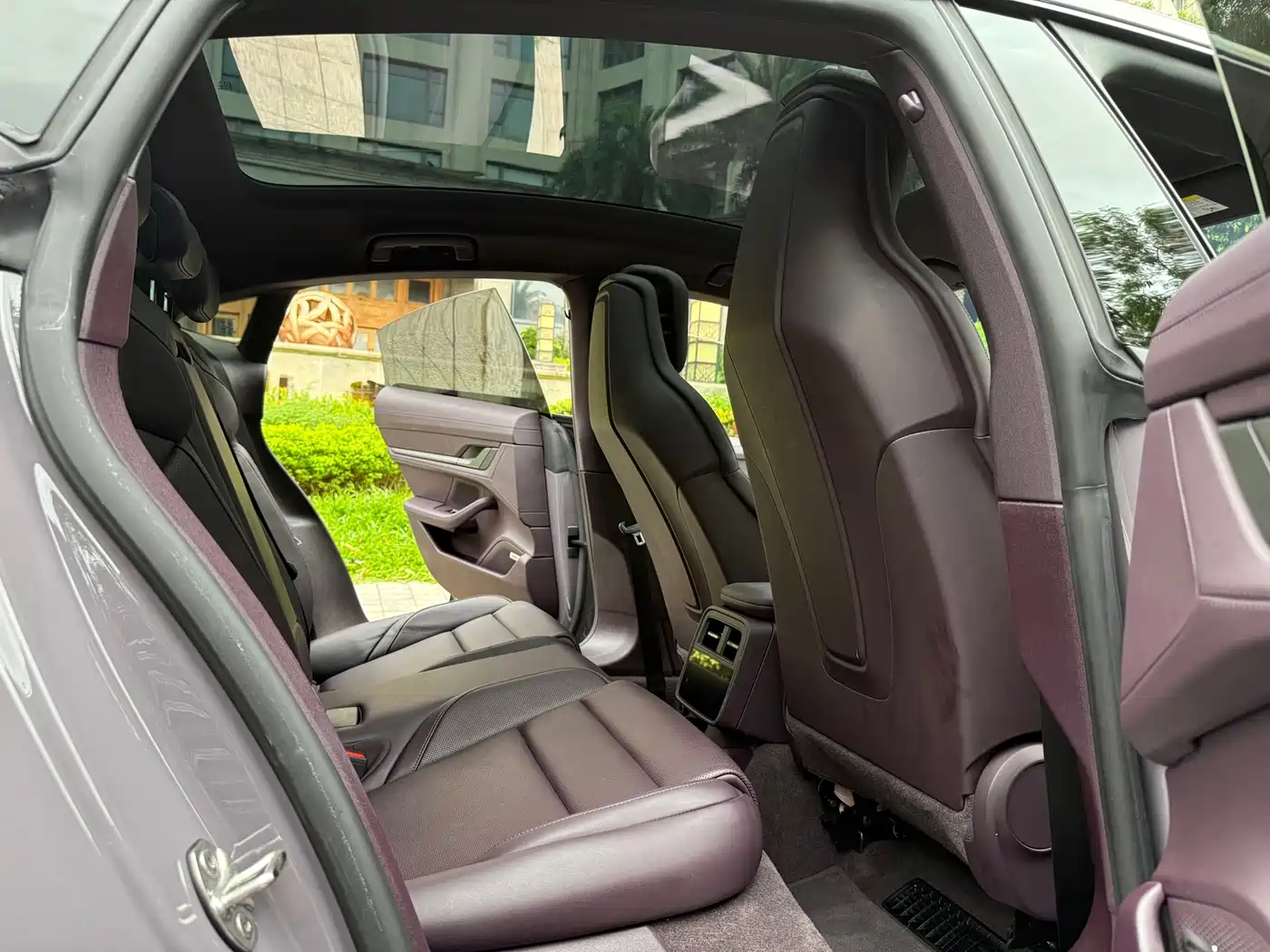 Porsche Taycan 2025 2025 Taycan