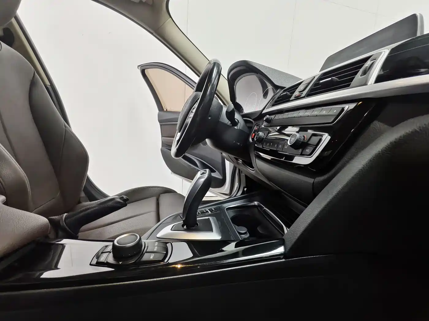 BMW 3 Series 2018 320Li Fashion Style фото 15