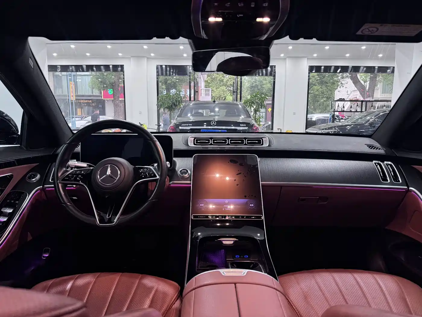 Фото 5 - Mercedes-Benz S-Class