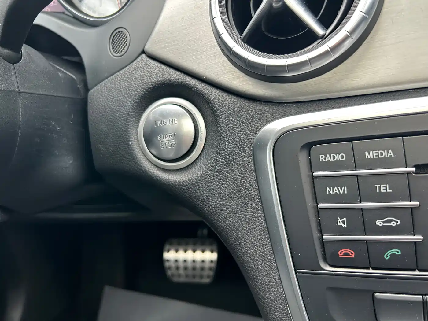 Mercedes-Benz CLA (Import) 2016 CLA 220 4MATIC фото 18