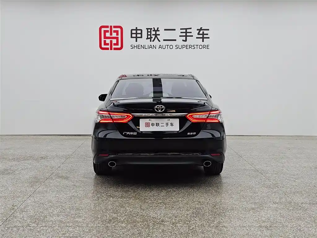 Toyota Camry 2021 2.5G Luxury Edition фото 2