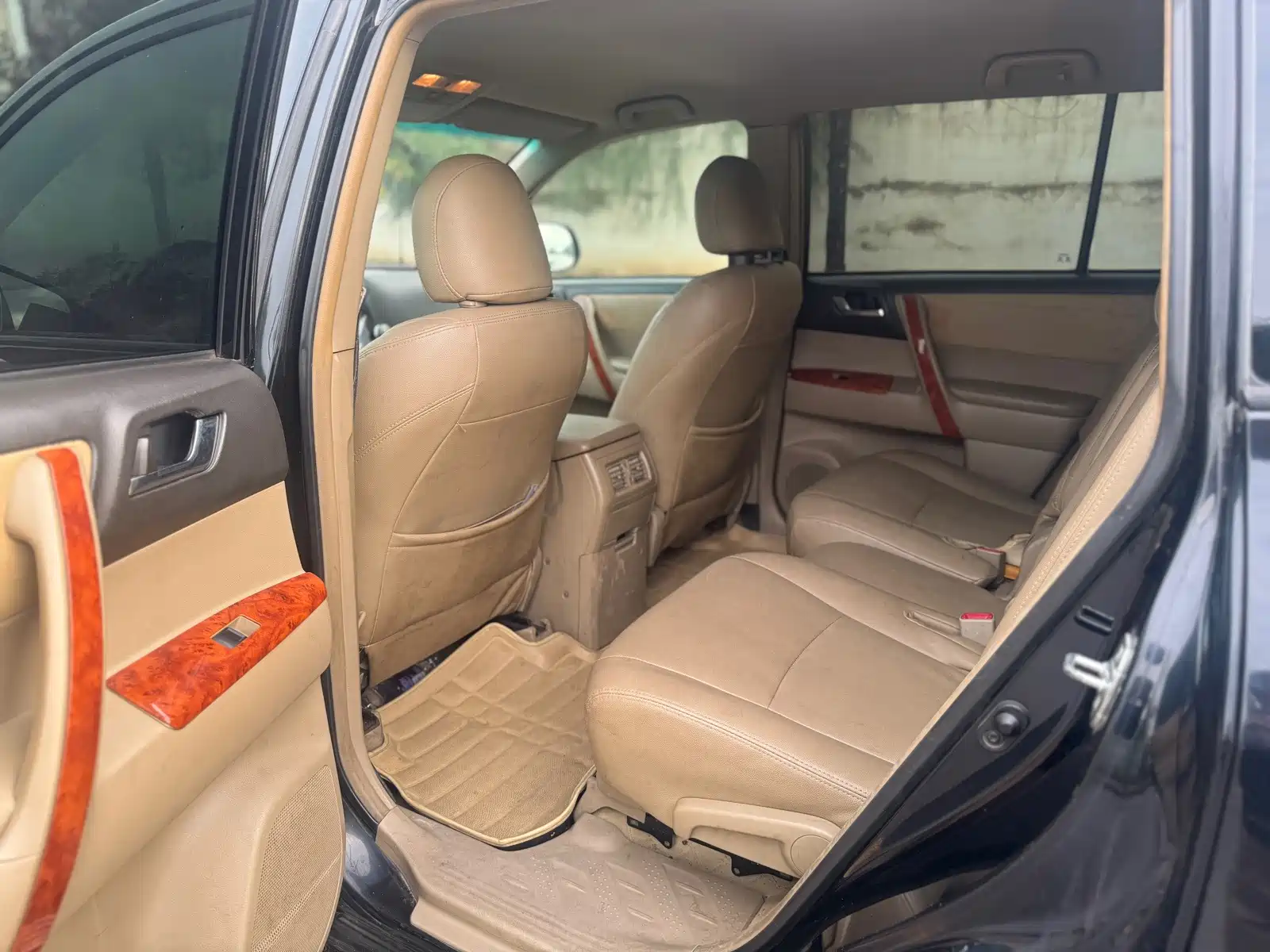 Photo 6 - Toyota Highlander