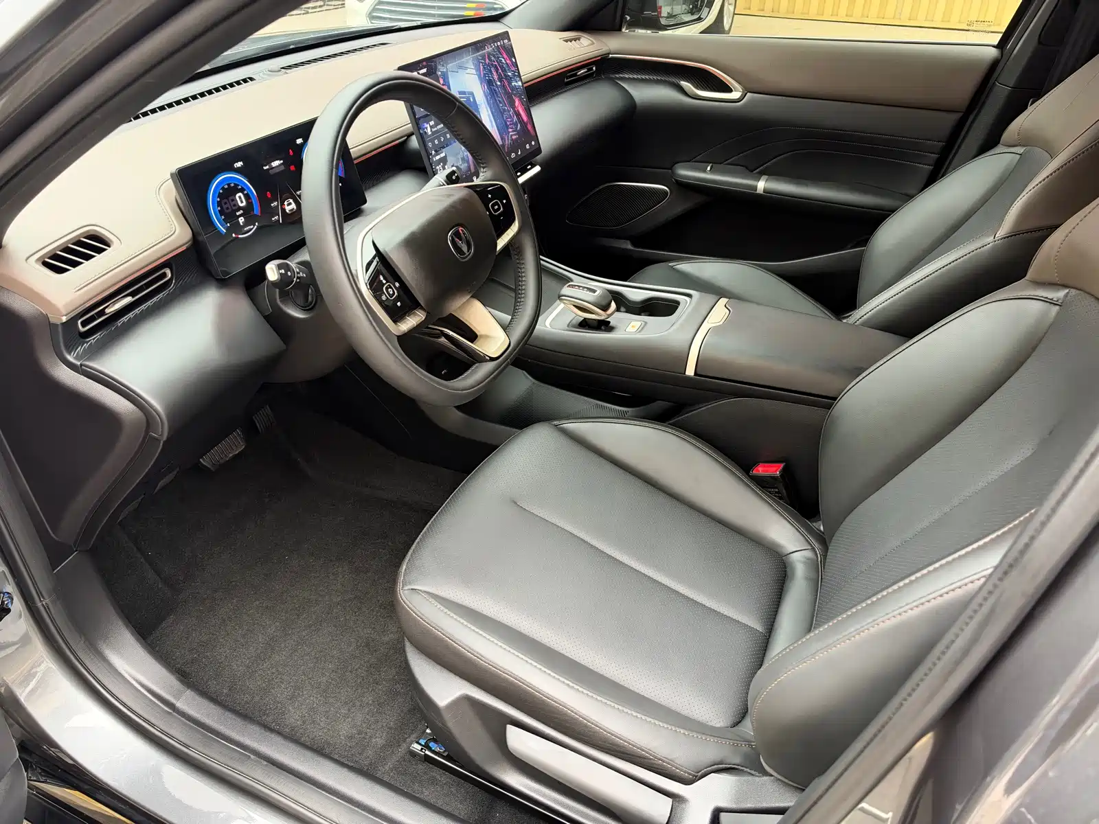 Photo 4 - Changan Eado
