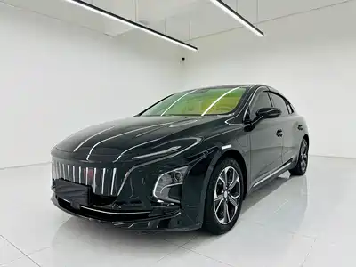 Hongqi E-QM5