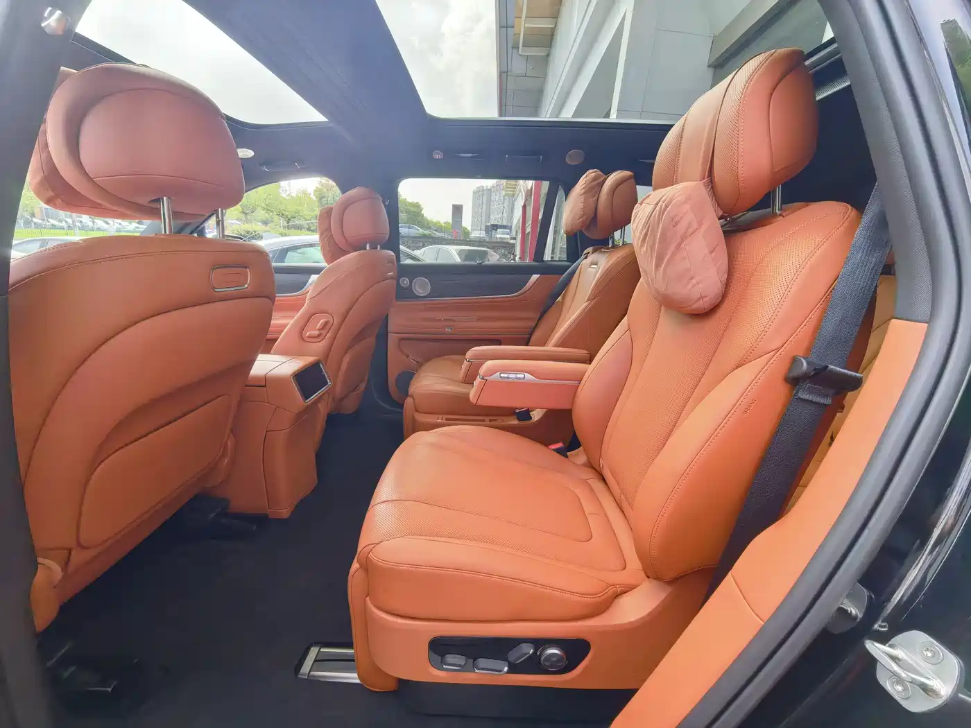 AITO Wenjie AITO M9 2025 Extended Range Ultra 52kWh 6-Seater фото 7